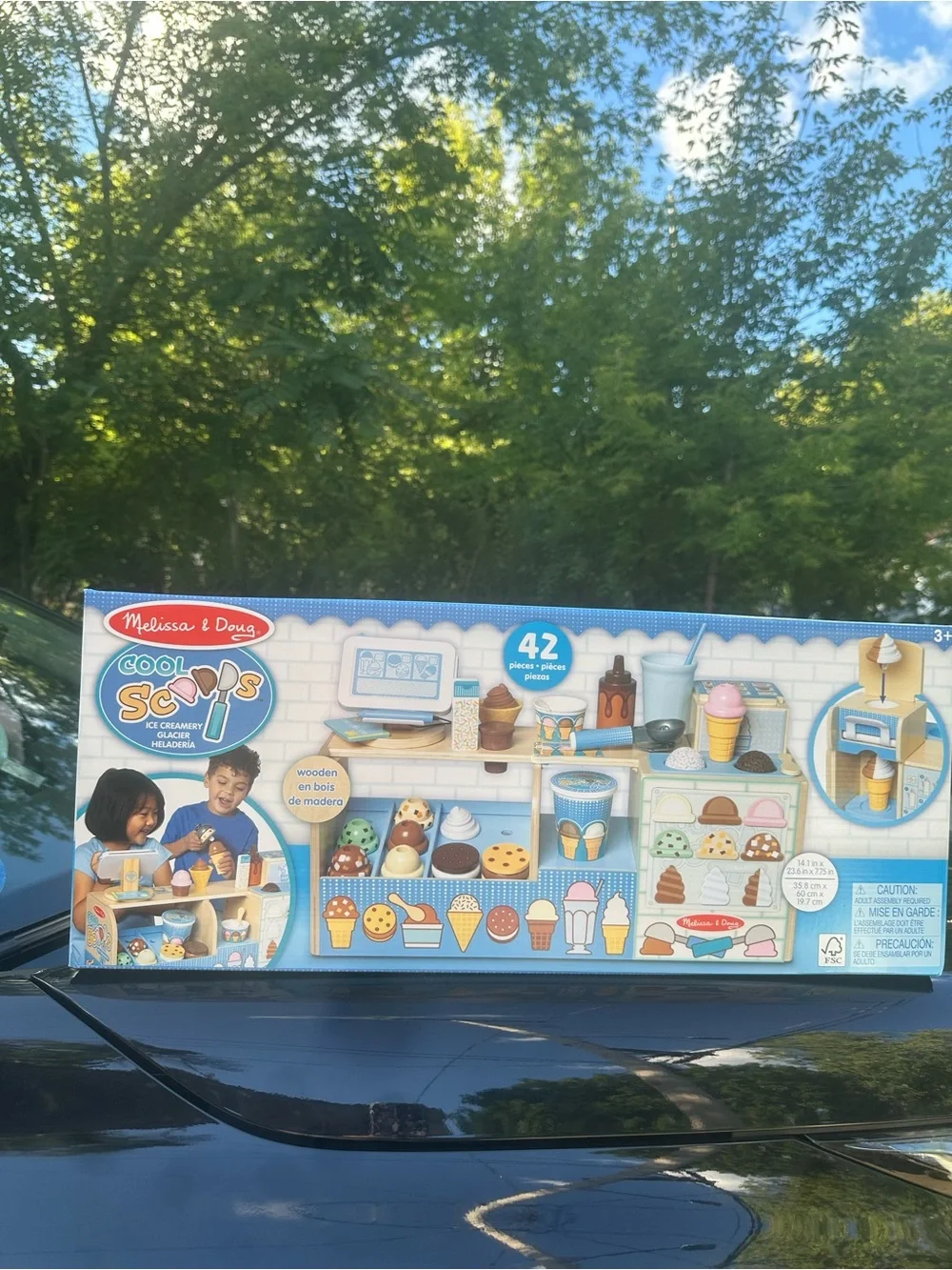 Melissa & Doug Wooden Ice Cream Shop Play Set - Blue, Pink, Brown